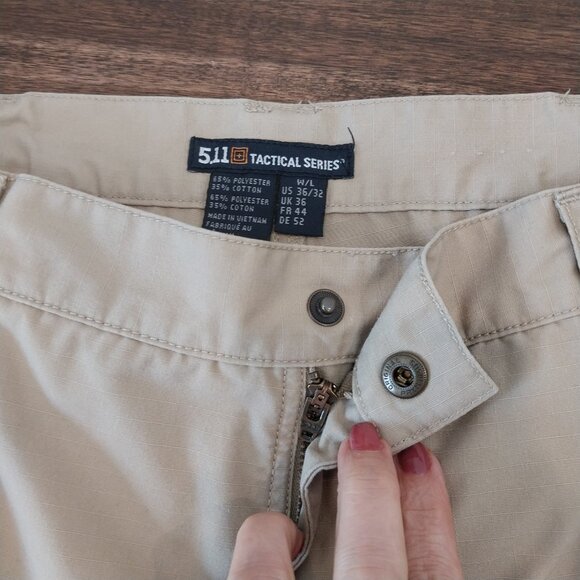 5.11 Tactical Cargo Pants Mens 36x32 Beige Khaki Utility Ripstop 74273 Workwear. - Picture 2 of 10